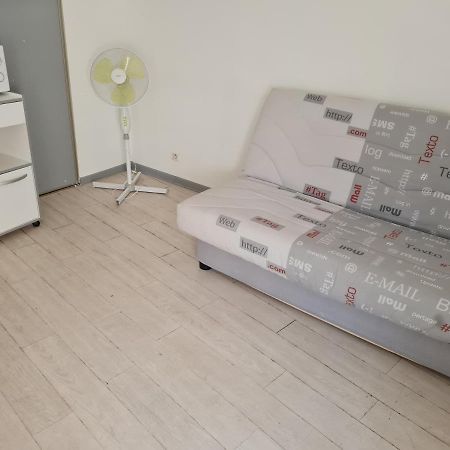 Studio Intra-Muros Meuble Авиньон Экстерьер фото